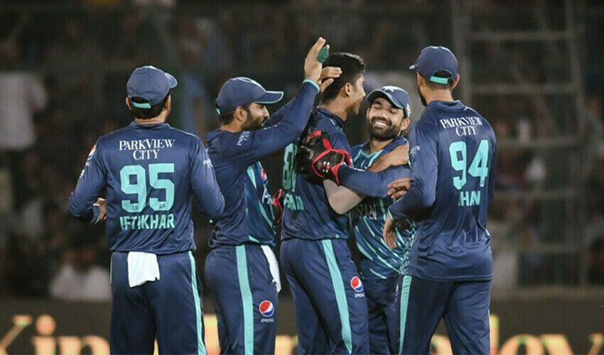 4th T20I: Pakistan beat England after a thrilling match