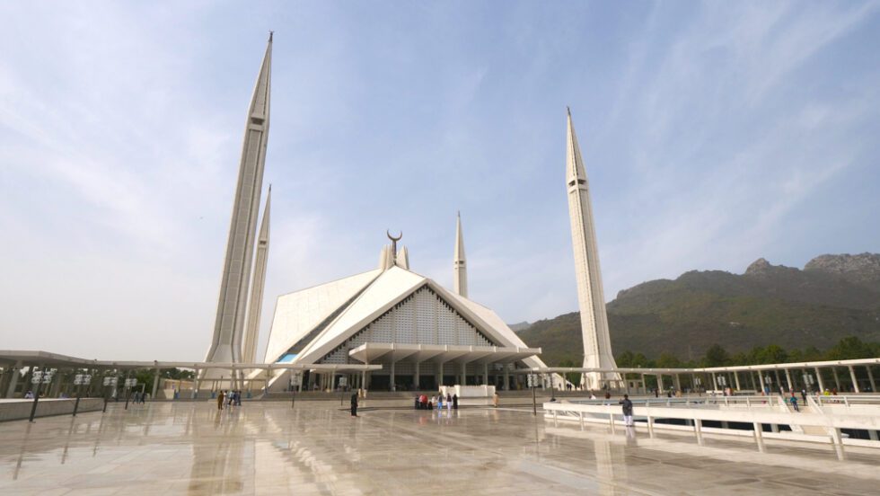 Tiktoker filming video at Faisal Mosque