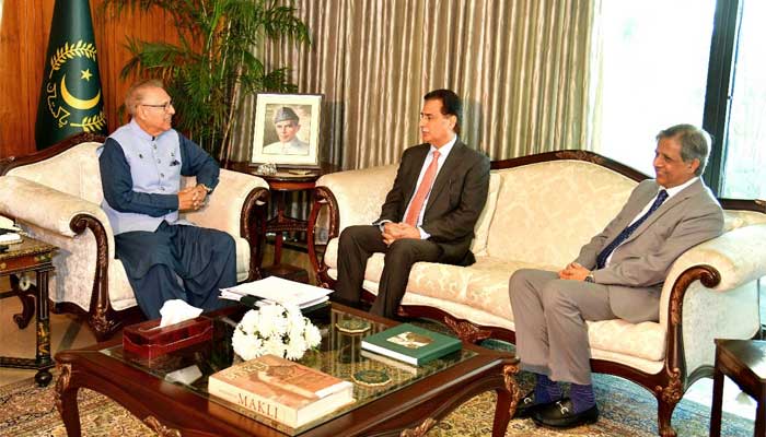 President Alvi meets PML-N ministers