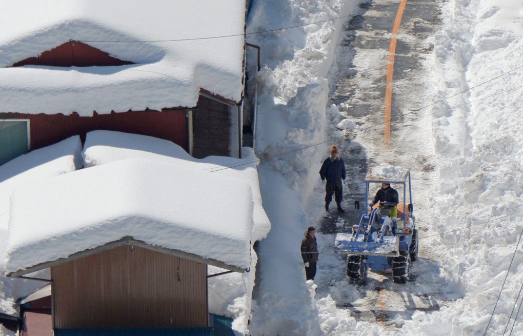 Heavy Snowfall in Japan killed 17 people