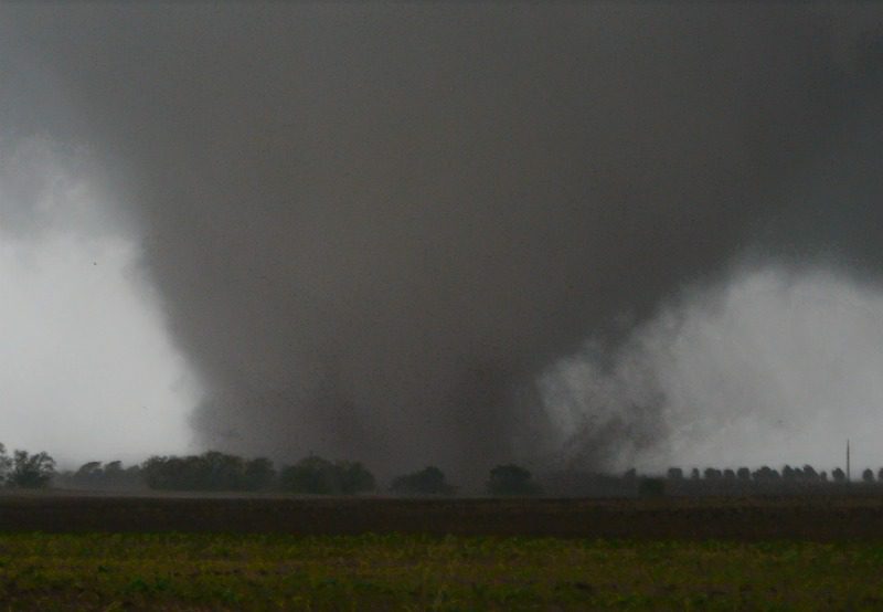 Destructive tornadoes in US