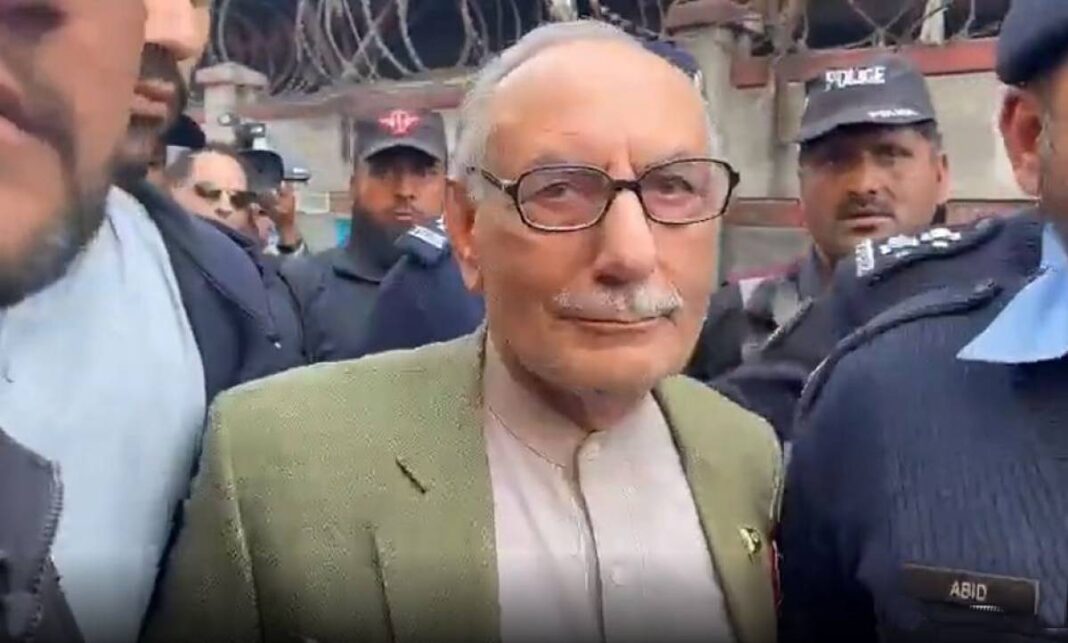 Lt Gen (retd) Amjad Shoaib on 3-days physical remand