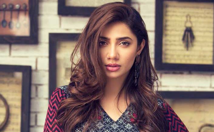 Mahira Khan's reaction to Imran Khan's tweet