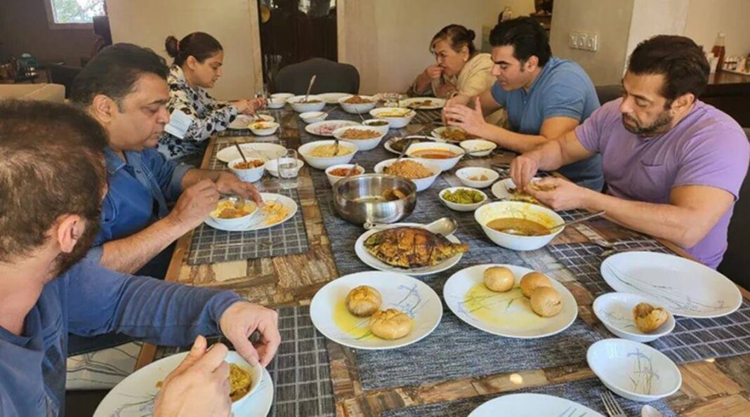 What happens at Salman Khan's dinner table