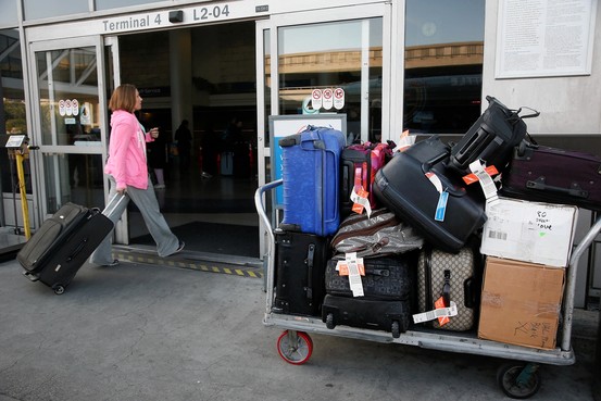 How modern technology saved traveler's luggage?