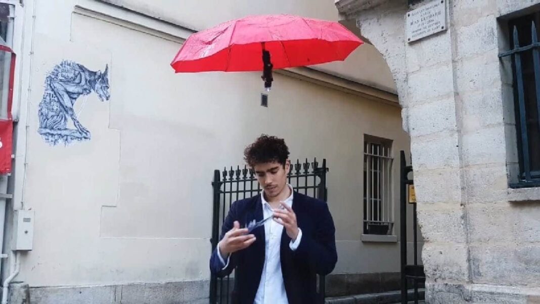 A Self-Flying Umbrella with AI Technology