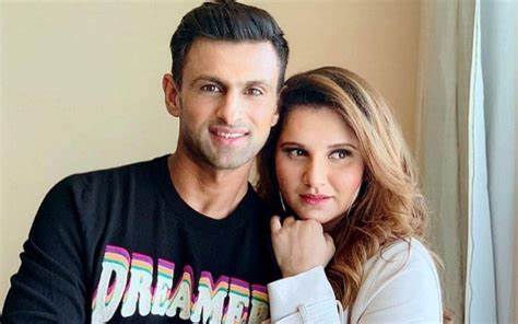 Shoaib Malik and Sania Mirza spotted together