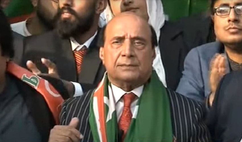 PTI is close to form government, Latif Khosa