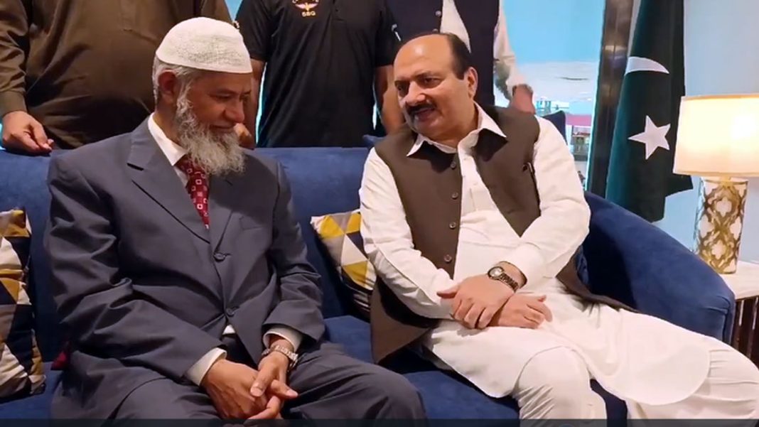 Dr. Zakir Naik reached Pakistan